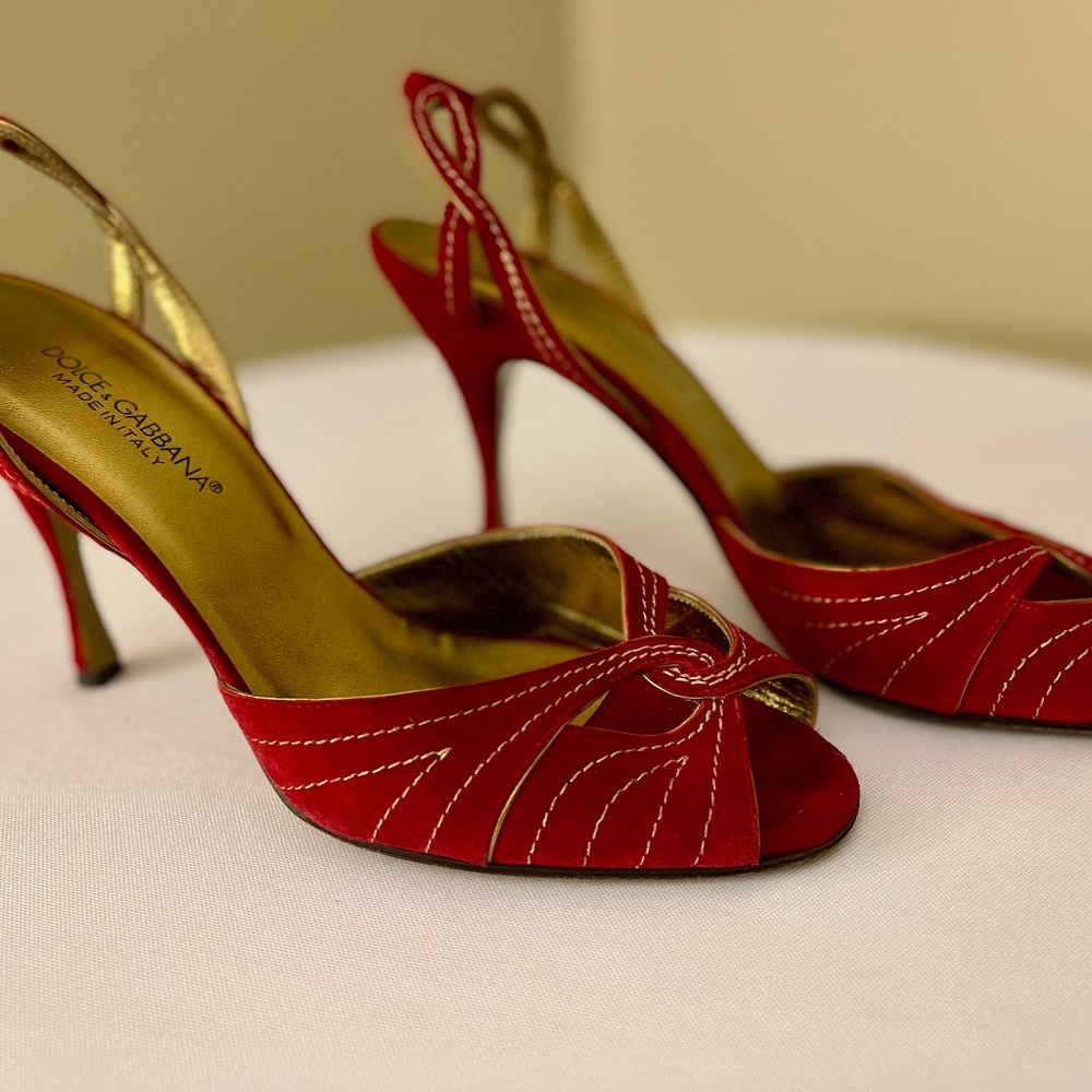 Dolce & Gabbana Red Suede Sling Back Size 38.5